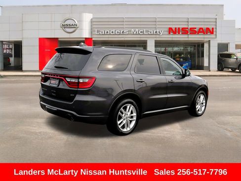 Used 2024 Dodge Durango GT image 3