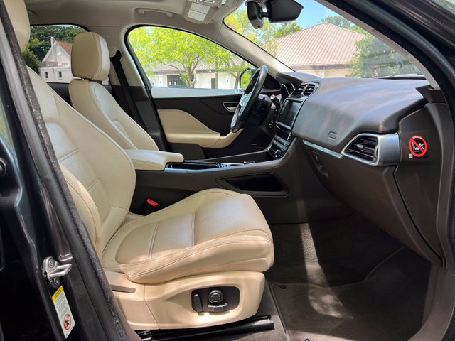Used 2018 Jaguar F-PACE Prestige AWD/4WD image 24