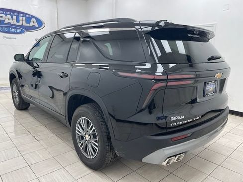 New 2026 Chevrolet Traverse LT w/ Driver Confidence Package AWD/4WD image 19