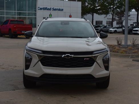 New 2026 Chevrolet Trax RS w/ Sunroof Package image 2