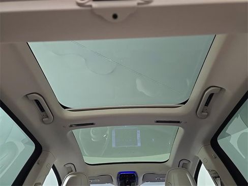 Used 2023 Mercedes-Benz EQS 580 4MATIC SUV image 14