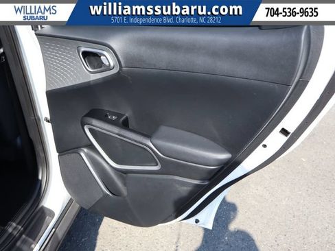 Used 2024 Kia Soul LX FWD image 35