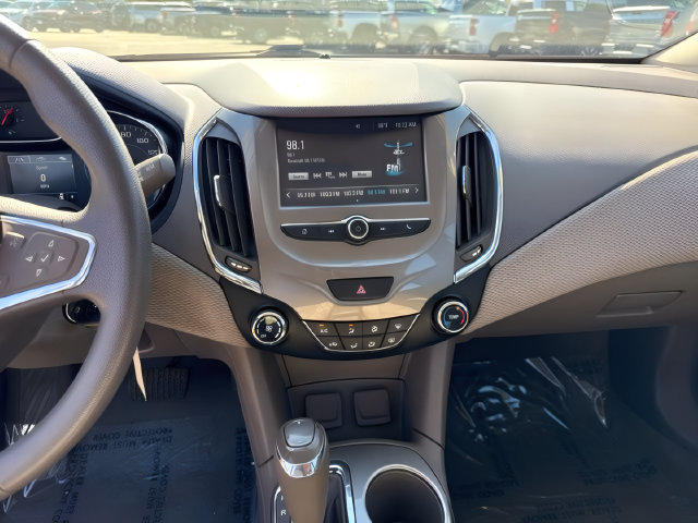 Used 2018 Chevrolet Cruze LT FWD image 20