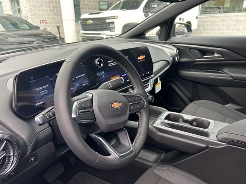 New 2026 Chevrolet Equinox EV LT w/ Comfort Package image 11