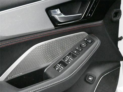 Used 2023 Acura MDX A-Spec image 8