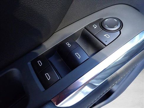 New 2026 Chevrolet Traverse LT image 16