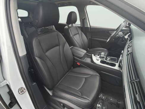 Used 2019 Audi Q7 2.0T Premium Plus AWD/4WD image 22