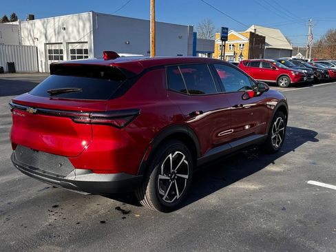 New 2026 Chevrolet Equinox EV LT w/ Comfort Package image 7
