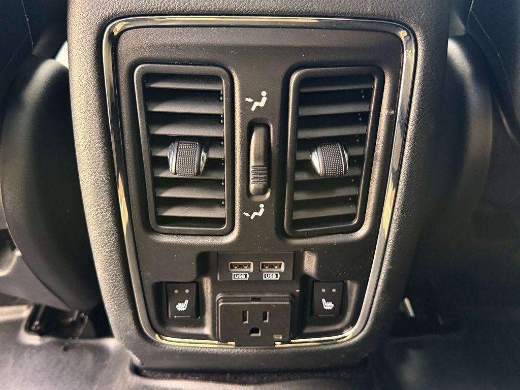 Used 2018 Jeep Grand Cherokee SRT w/ Trailer Tow Group IV AWD/4WD image 11