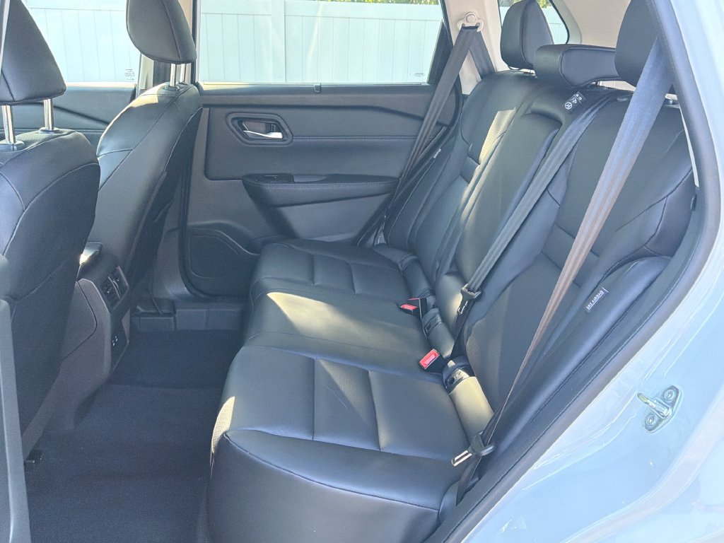 Certified 2025 Nissan Rogue SV w/ SV Premium Package FWD image 29