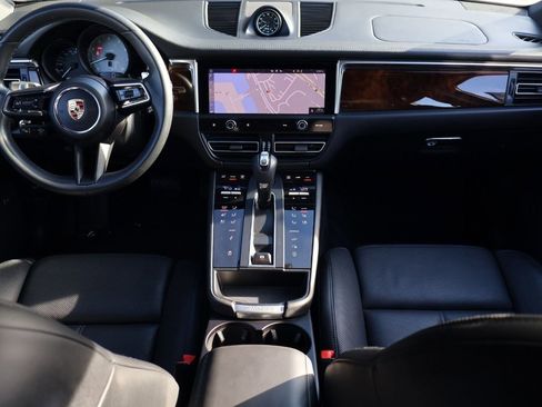 Certified 2023 Porsche Macan S image 21