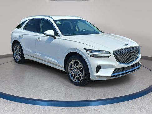 Used 2025 Genesis GV70 2.5T AWD/4WD image 3