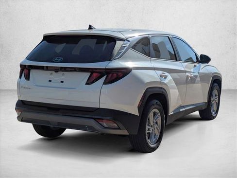 New 2026 Hyundai Tucson SE FWD image 2