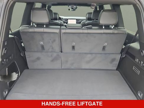 New 2026 Jeep Grand Wagoneer 4WD w/ Premium Group I image 37