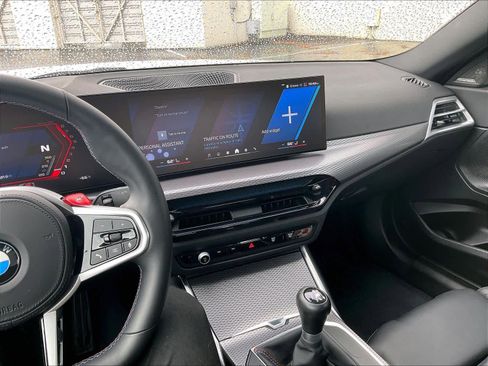 Used 2025 BMW M2 w/ Lighting Package image 8