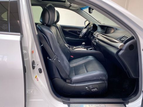 Used 2016 Lexus LS 460 image 30