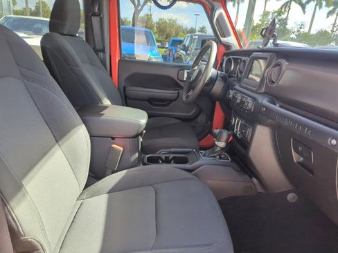 Used 2023 Jeep Wrangler Sport S image 24