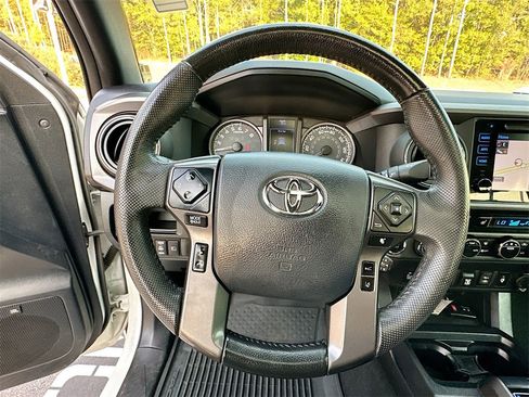 Used 2019 Toyota Tacoma TRD Pro image 17