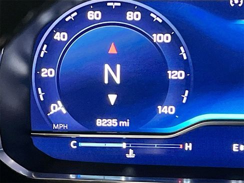 Used 2024 Chevrolet Tahoe Z71 w/ Luxury Package image 12