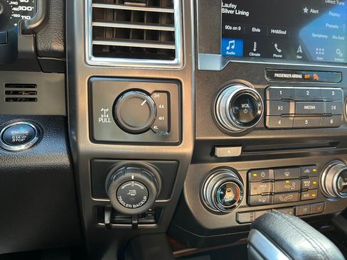 Used 2017 Ford F150 Limited w/ Trailer Tow Package image 17