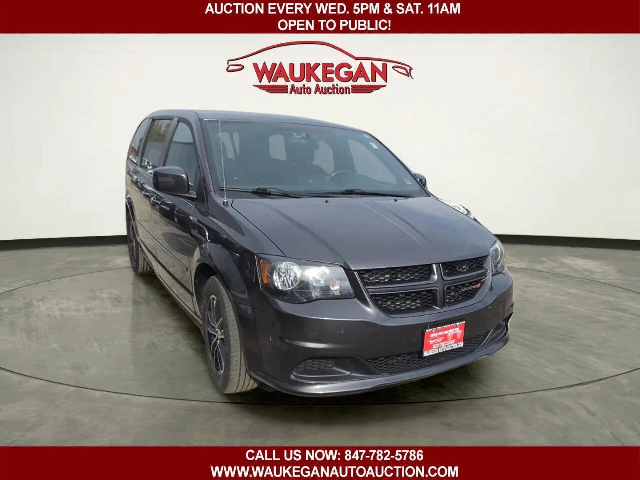 Used 2017 Dodge Grand Caravan SE FWD image 3