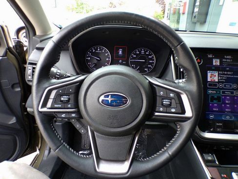 Used 2020 Subaru Outback Premium AWD/4WD image 10