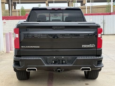 Used 2020 Chevrolet Silverado 1500 High Country w/ Technology Package image 5