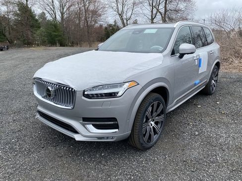 Used 2023 Volvo XC90 B6 Ultimate AWD/4WD image 4