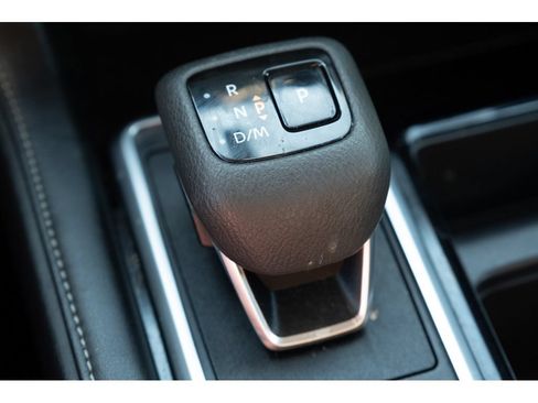 Used 2024 Nissan Pathfinder SV w/ SV Premium Package FWD image 27