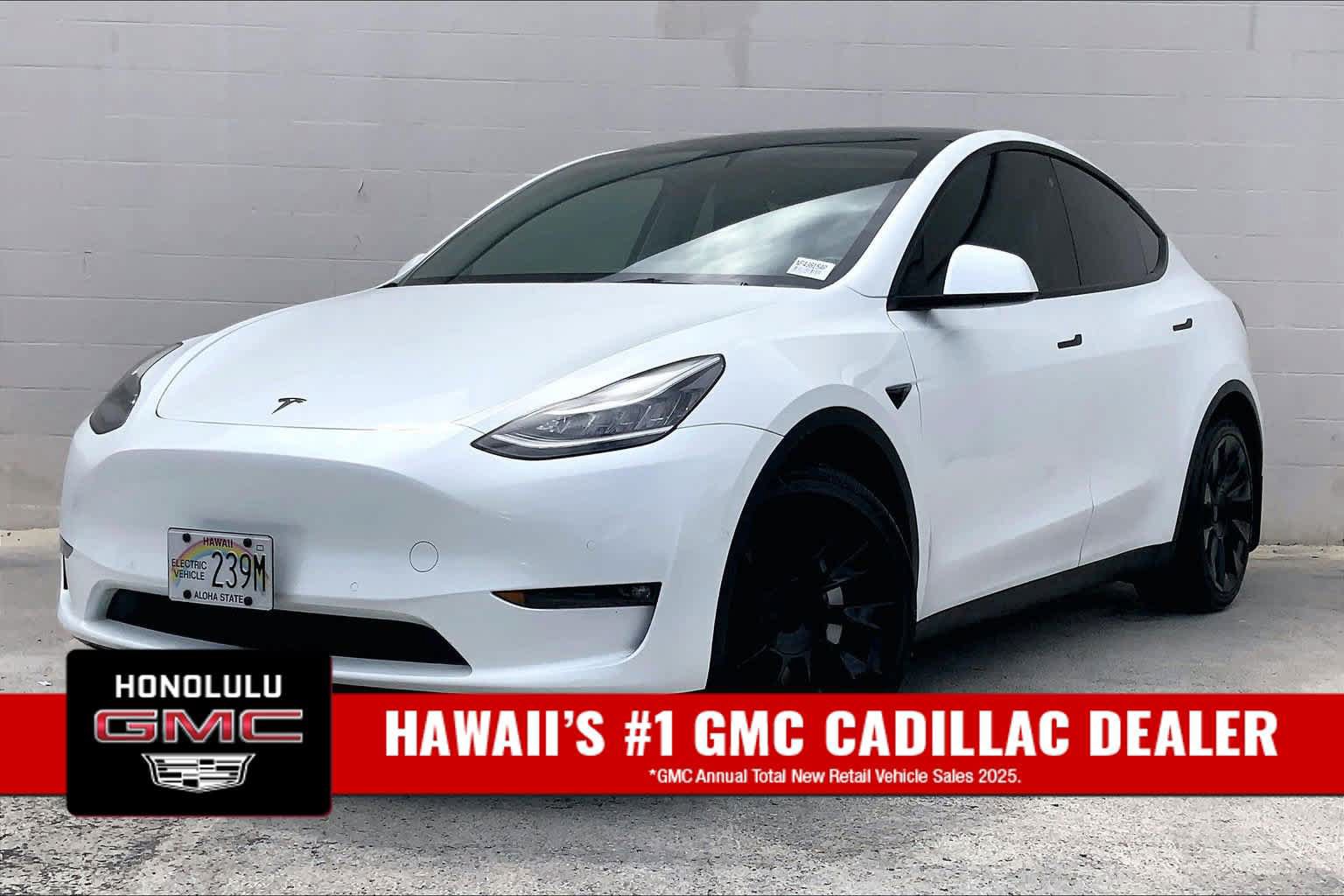 Used 2022 Tesla Model Y Long Range AWD/4WD image 1