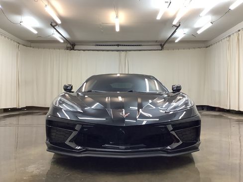 Used 2023 Chevrolet Corvette Stingray Premium Cpe w/ Z51 Performance Package RWD image 9