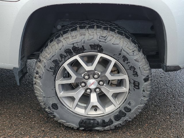 Used 2017 GMC Canyon SLE w/ All Terrain X Package AWD/4WD image 17