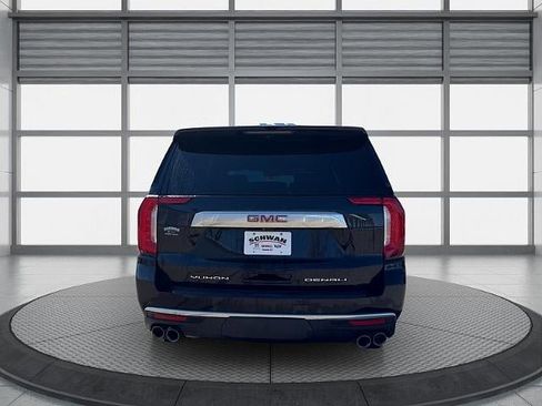 Used 2021 GMC Yukon XL Denali w/ Denali Premium Package AWD/4WD image 5