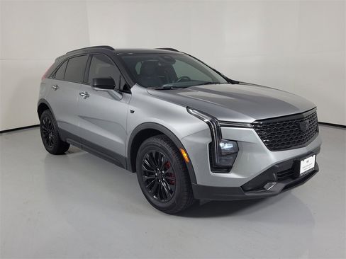 Certified 2025 Cadillac XT4 Premium Luxury image 1