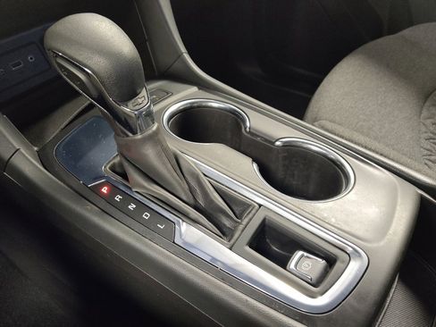 Used 2023 Chevrolet Equinox LT w/ LPO, Floor Liner Package FWD image 26