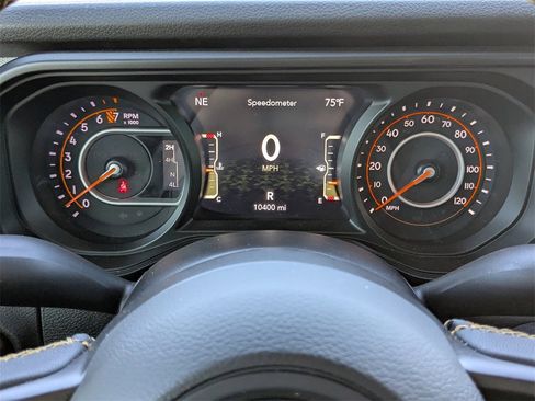 Used 2024 Jeep Gladiator Sport image 23