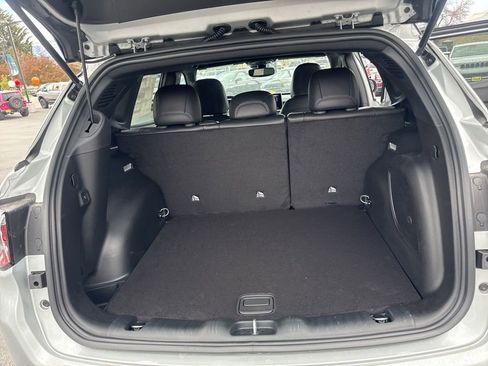 New 2026 Jeep Compass Trailhawk AWD/4WD image 13