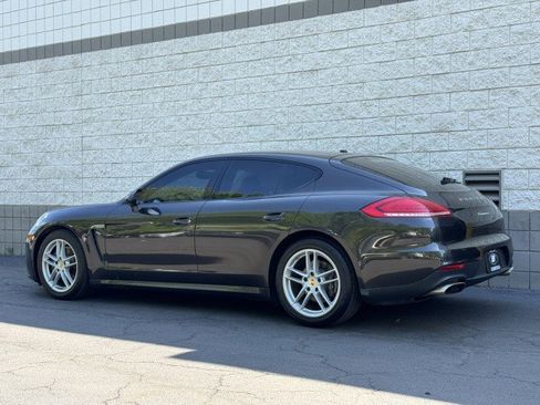 Used 2016 Porsche Panamera 4 AWD/4WD image 13