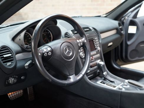 Used 2006 Mercedes-Benz SLK 55 AMG image 46