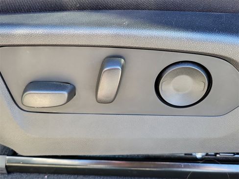 New 2025 GMC Canyon Elevation w/ Convenience Package image 20