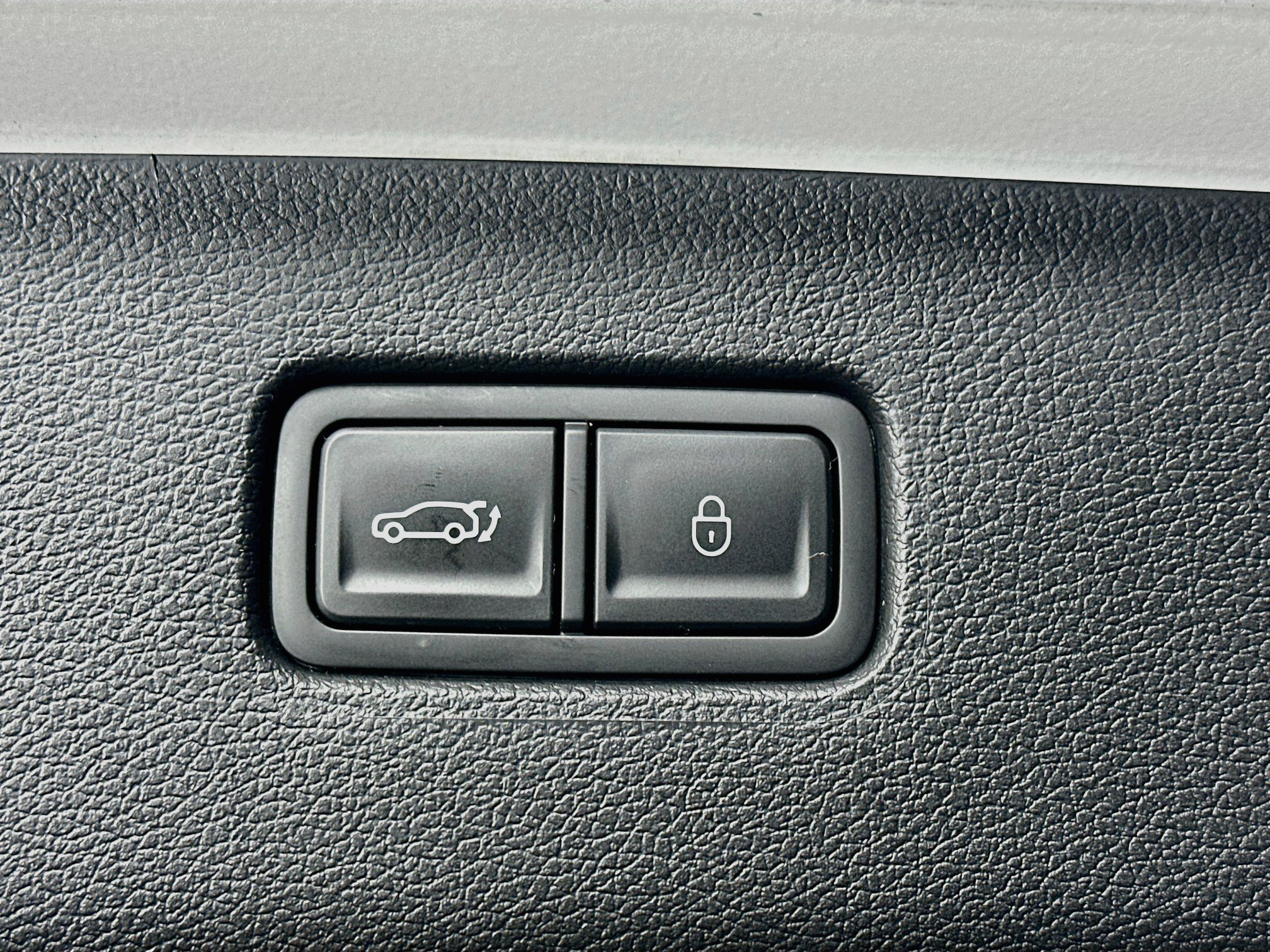 Used 2025 Genesis GV80 2.5T Standard AWD/4WD image 29
