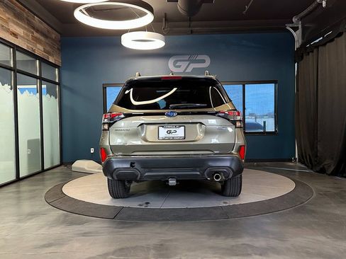 Used 2025 Subaru Forester Limited AWD/4WD image 4