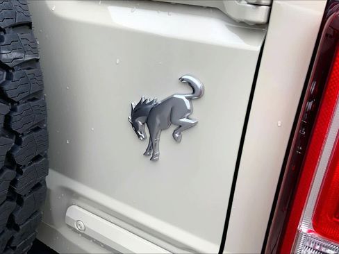 New 2026 Ford Bronco Heritage Edition AWD/4WD image 15