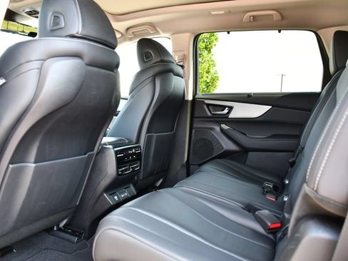 Used 2023 Acura MDX w/ Technology Package AWD/4WD image 25