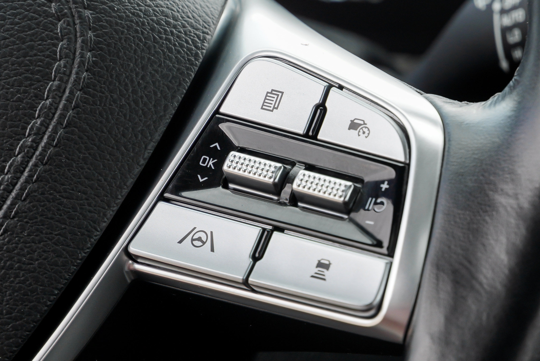 Used 2024 Kia Telluride SX Prestige AWD/4WD image 40