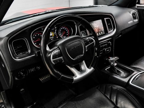 Used 2016 Dodge Charger SRT w/ Harman/Kardon Audio Group RWD image 20