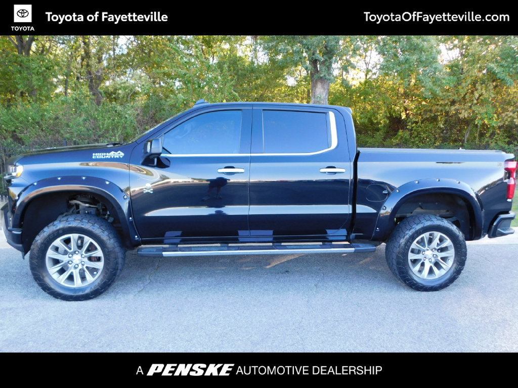 Used 2020 Chevrolet Silverado 1500 High Country w/ Technology Package AWD/4WD image 2