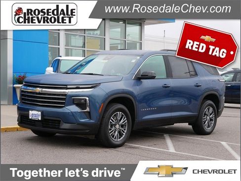 Certified 2025 Chevrolet Traverse LT image 1