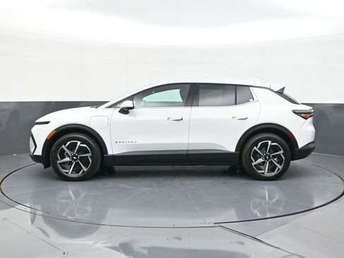 New 2026 Chevrolet Equinox EV LT FWD image 8