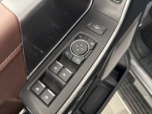 Used 2023 Ford F150 Lariat w/ Equipment Group 502A High AWD/4WD image 23